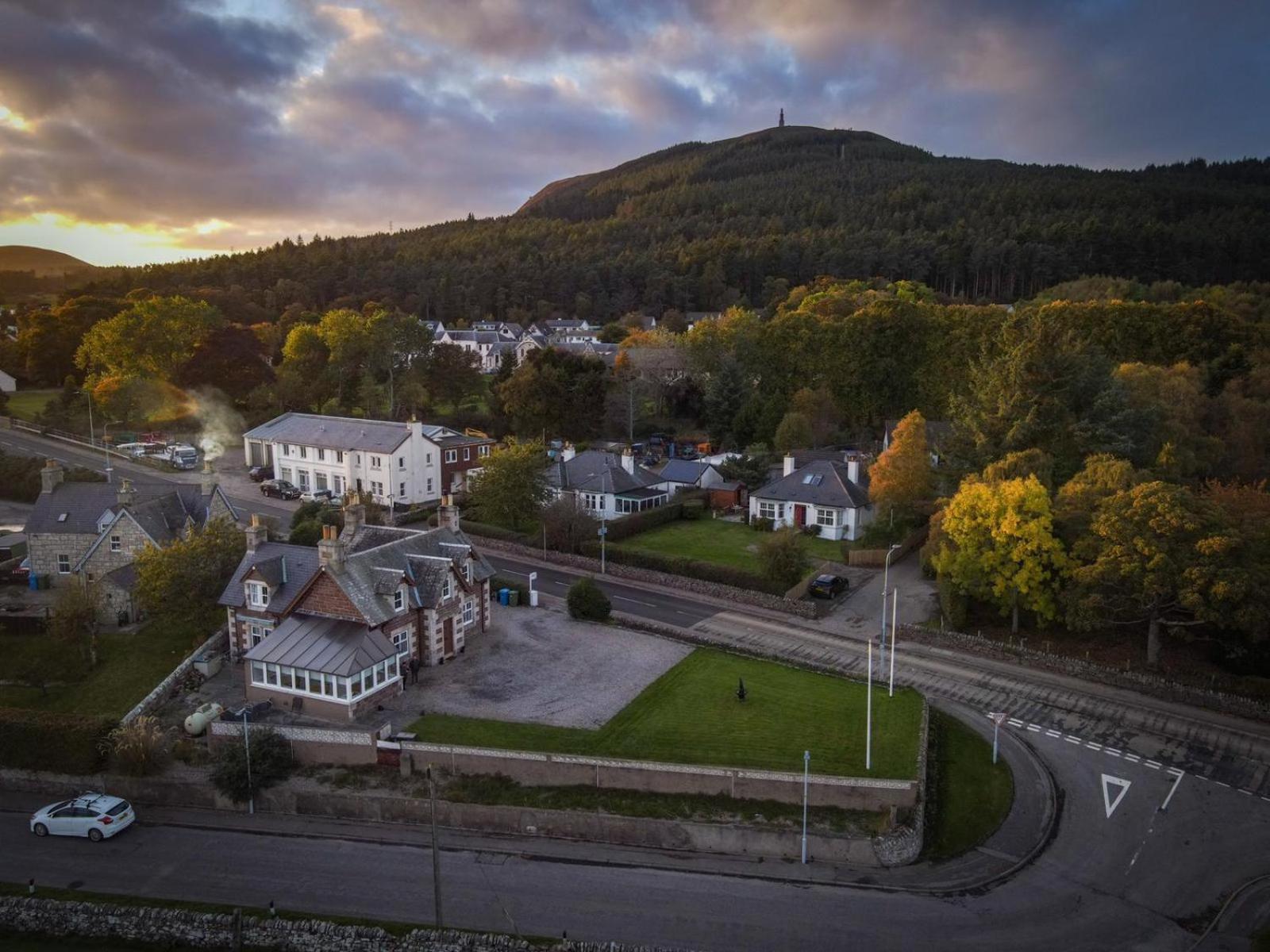 Glenshee Guest House Golspie Exterior foto